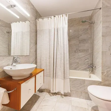 Bravissimo Cort Reial Palau, Duplex Penthouse * خيرونا