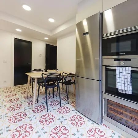 Apartment Bravissimo Cort Reial Palau, Duplex Penthouse *